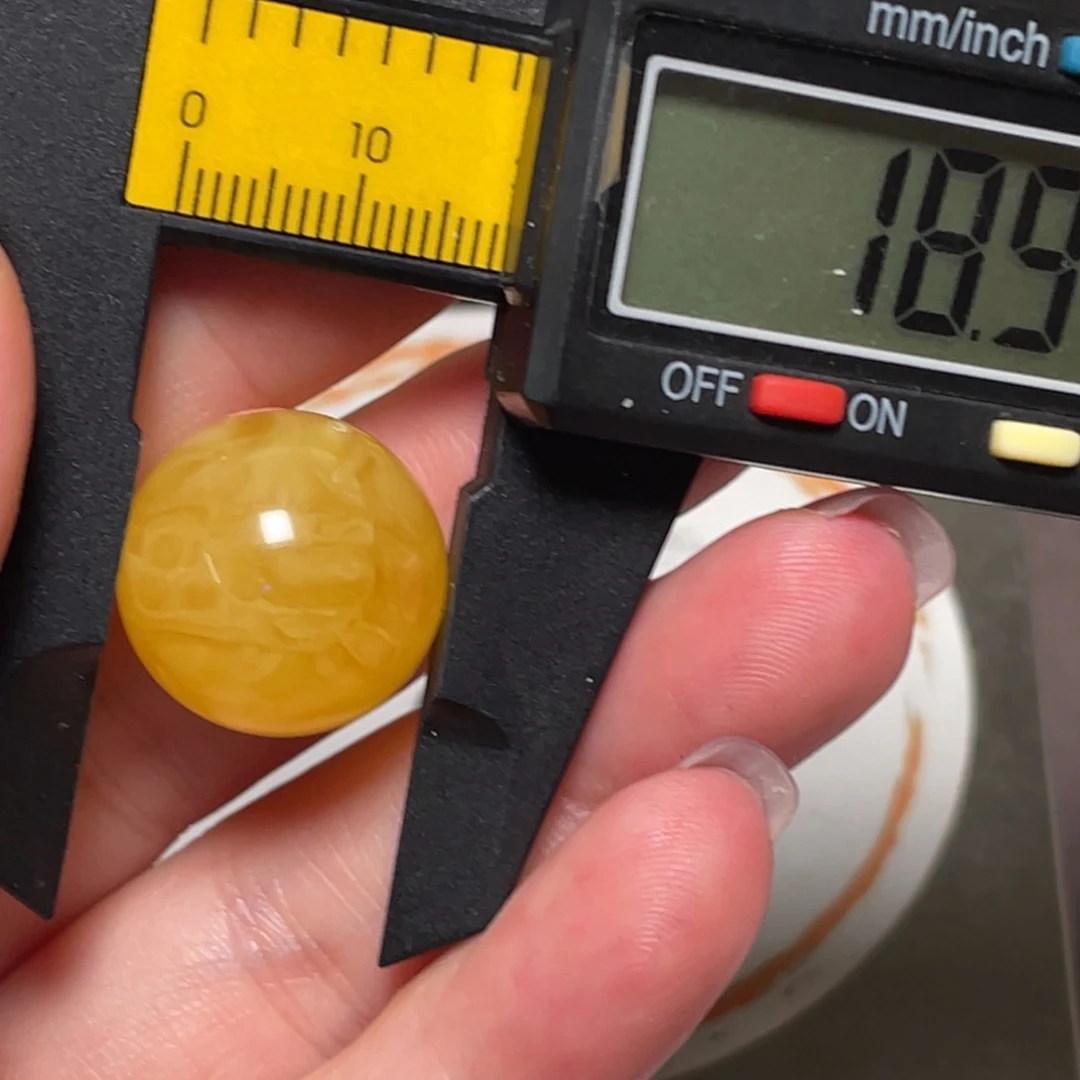 未镶嵌琥珀裸石蜜蜡144