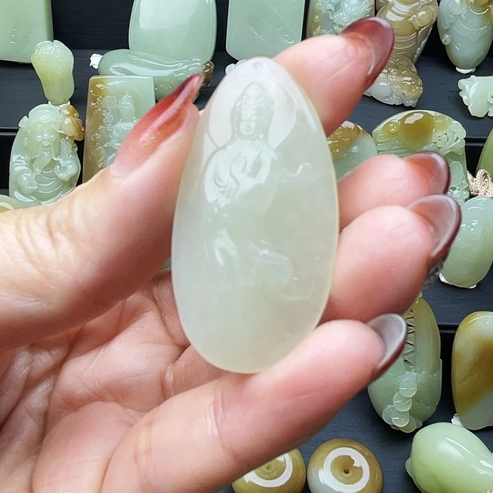 初***夏和田玉（糖玉）未镶嵌颈饰