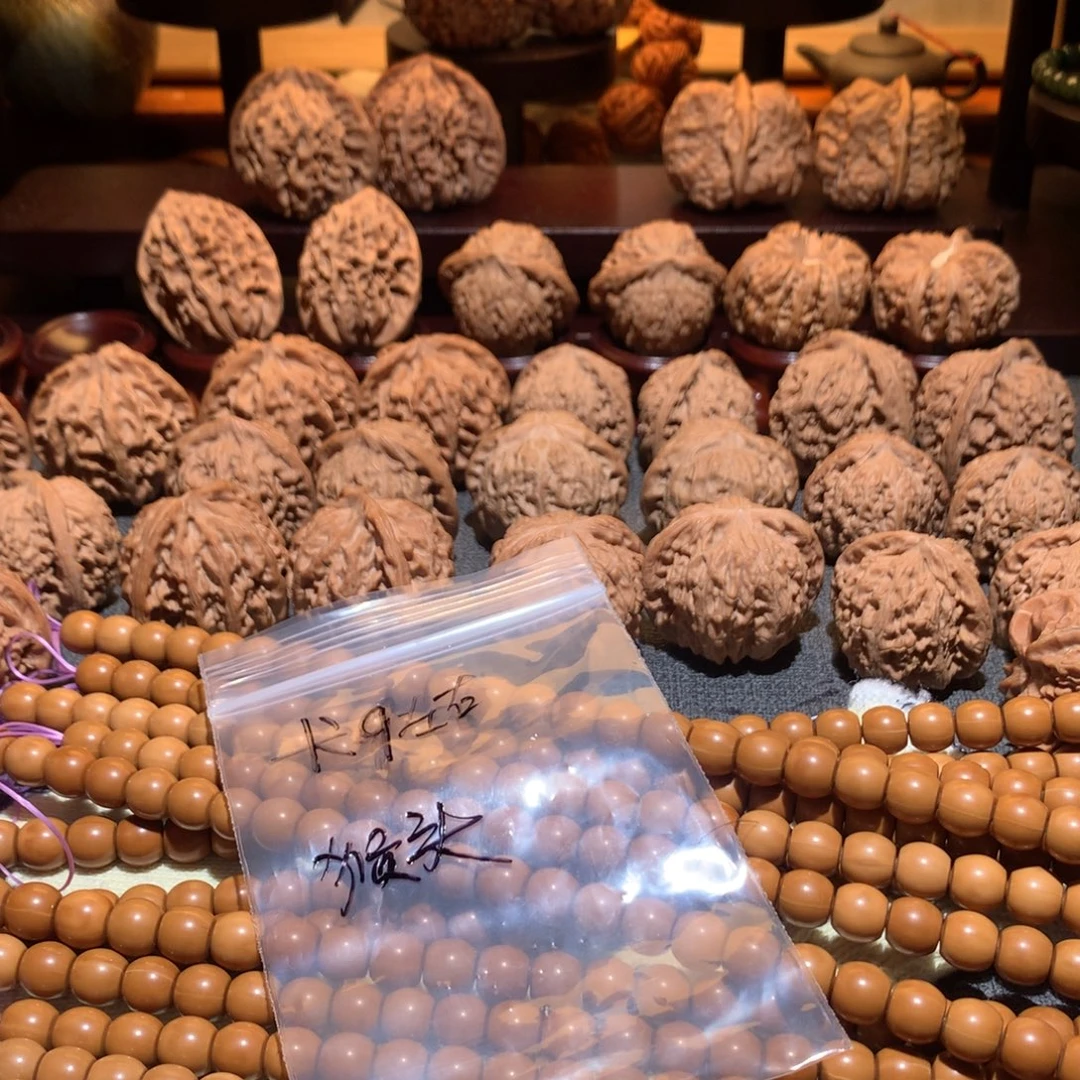 手串桃核猴头9左右