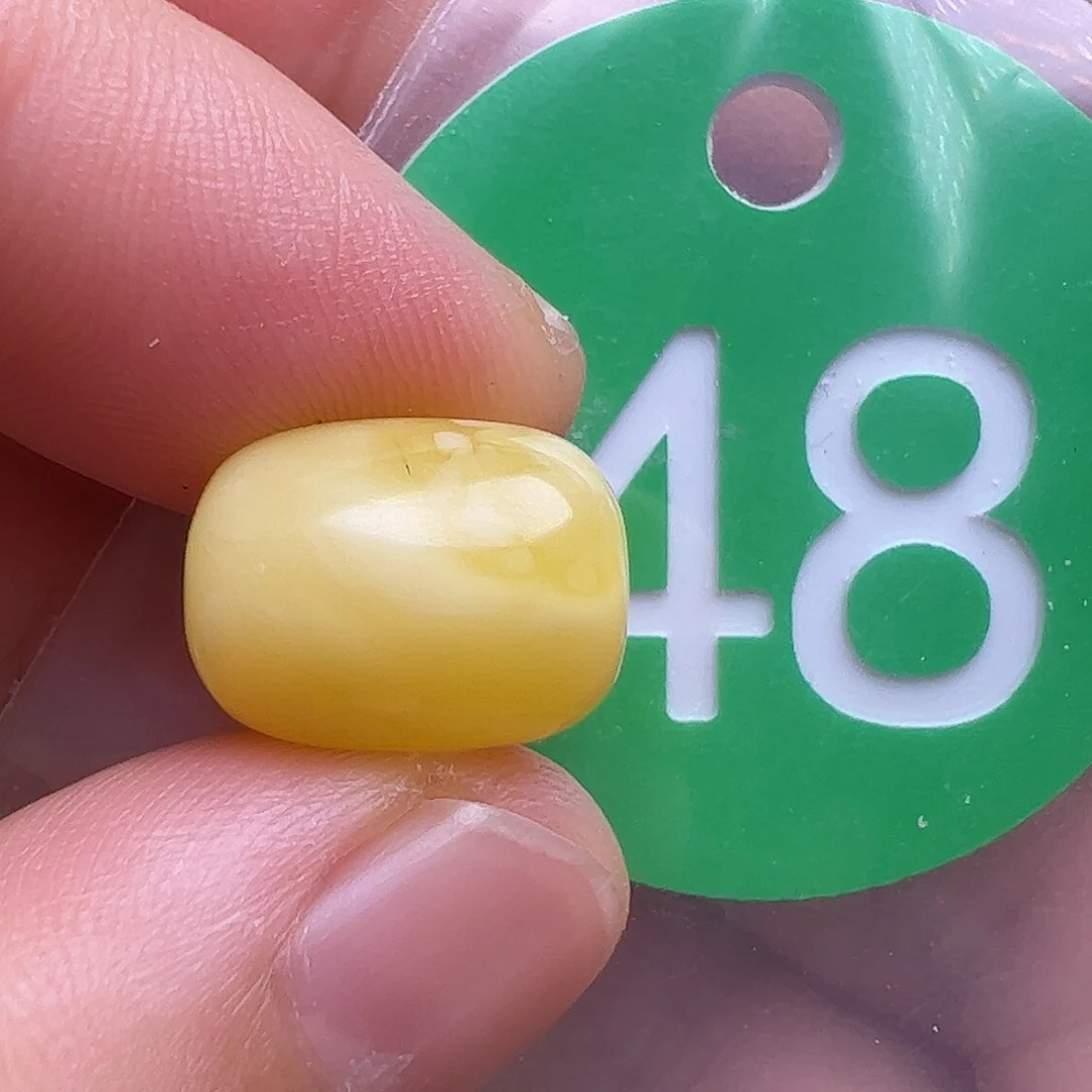 未镶嵌蜜蜡裸石10/13mm微瑕