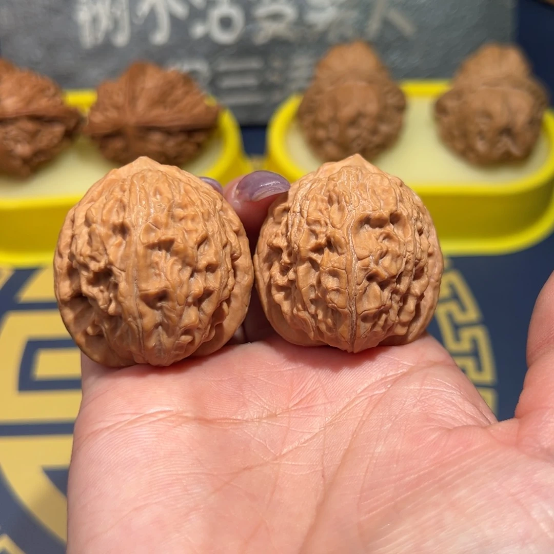 文玩核桃把件野生钢蛋儿36