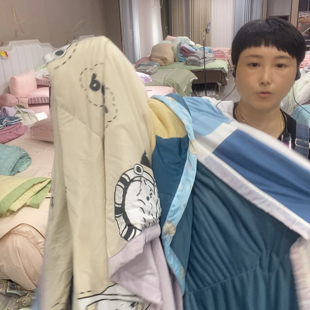 聚酯纤维单人夏凉被瑕疵品