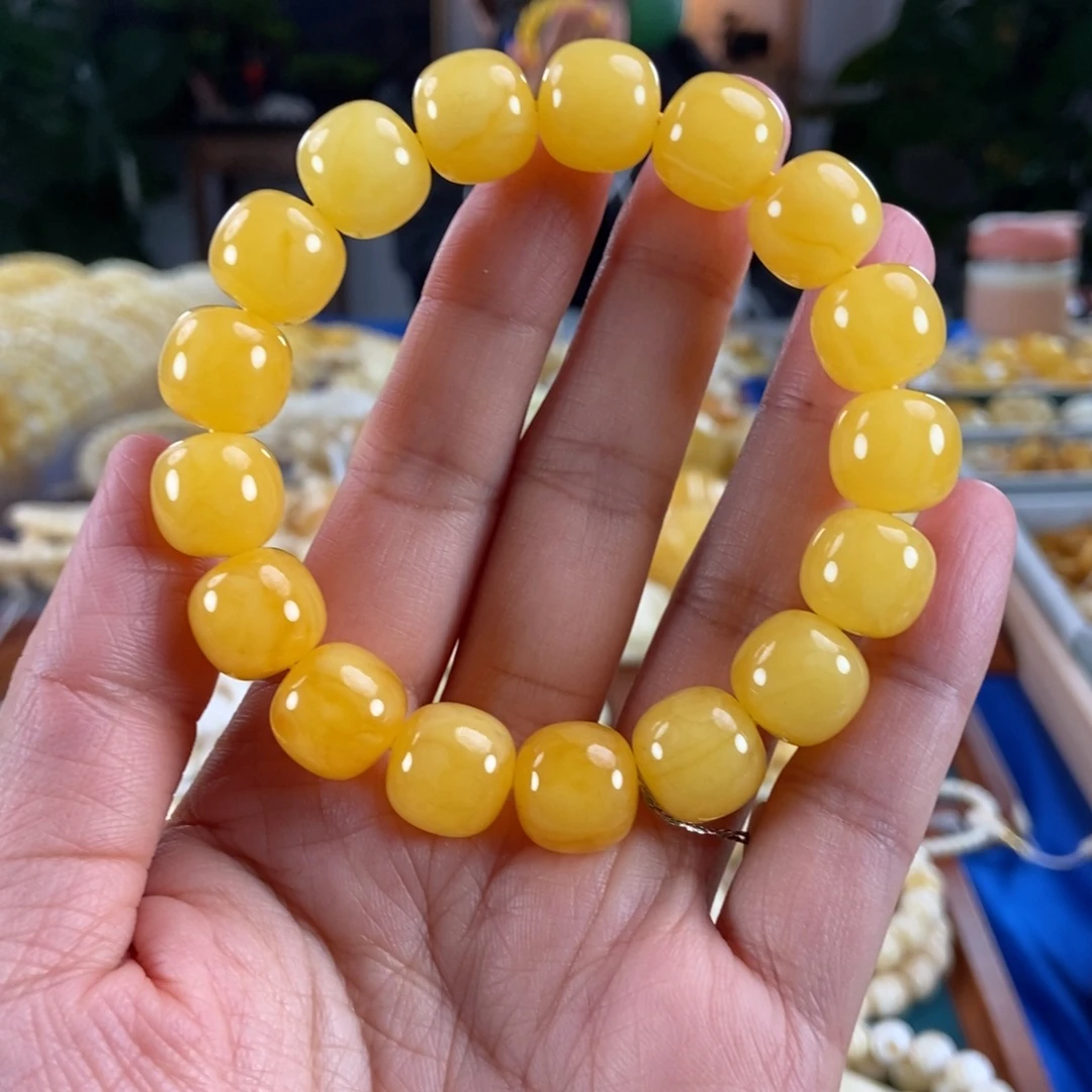 琥珀未镶嵌珠宝奇石13同料鸡油红老型23.38