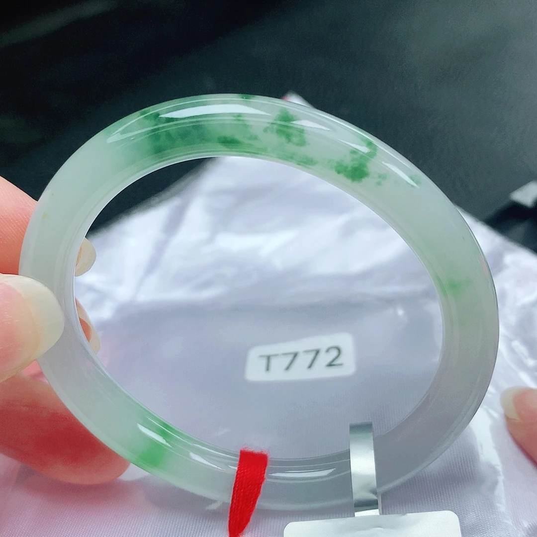 【闪购商品】未镶嵌手镯翡翠缅甸天然a货翡翠54贵妃