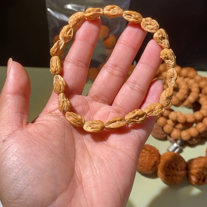 手串文玩核桃……16