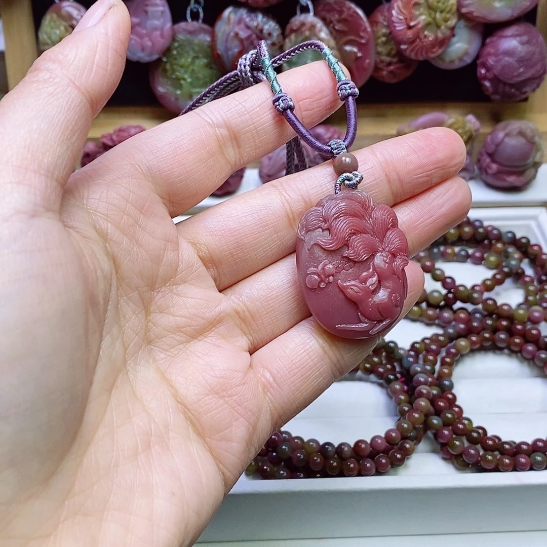 玛瑙/玉髓盐源玛瑙吊坠未镶嵌