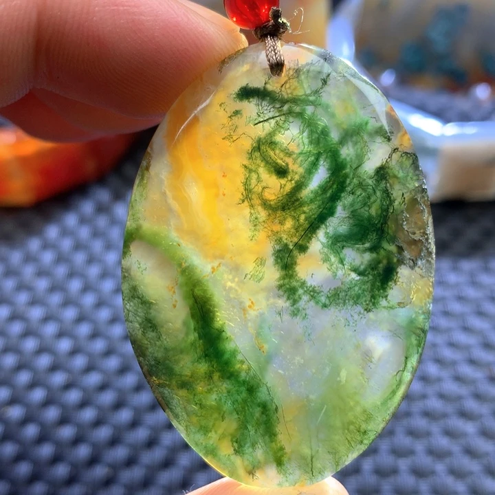 玛瑙/玉髓颈饰未镶嵌一****花