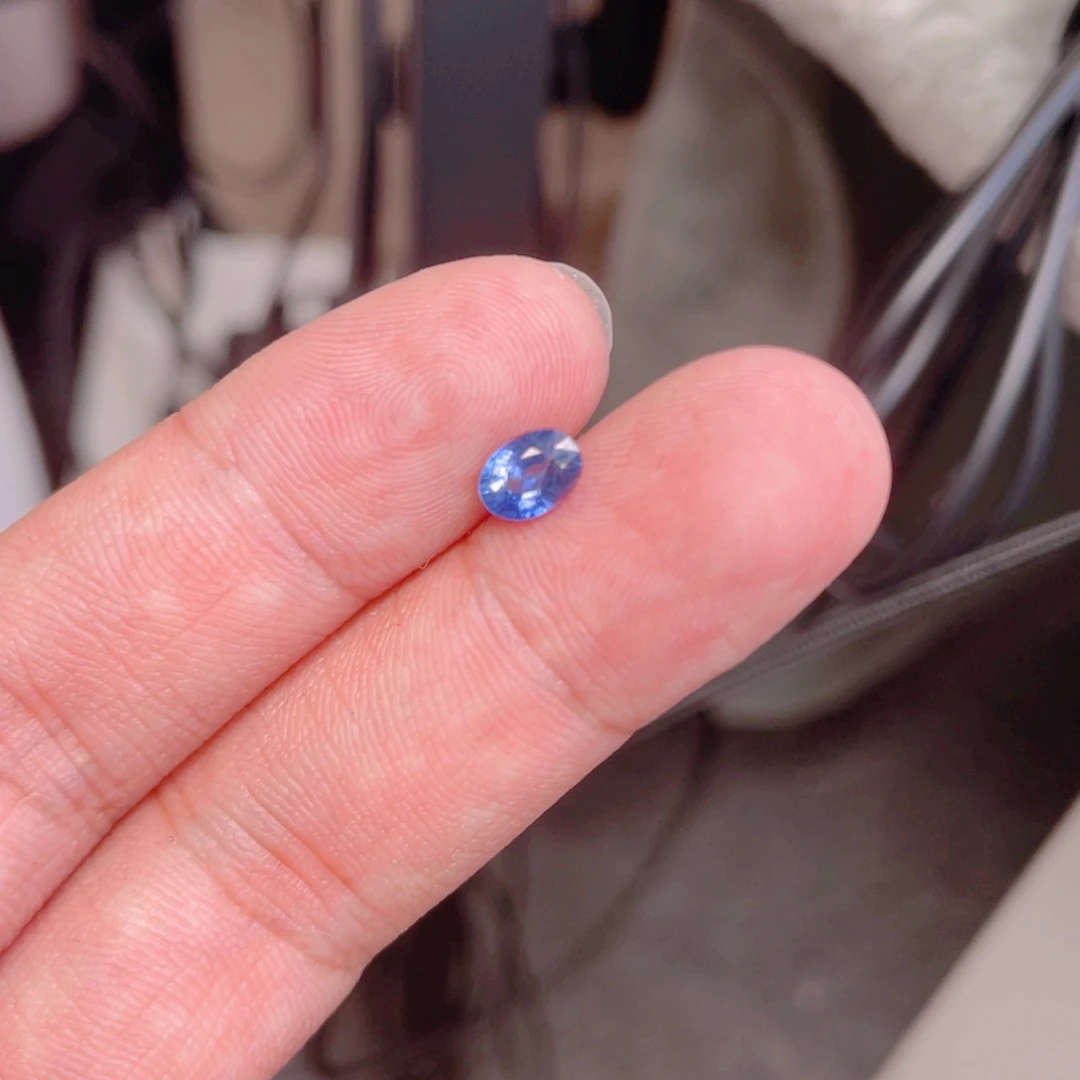 蓝宝石裸石0.78ct