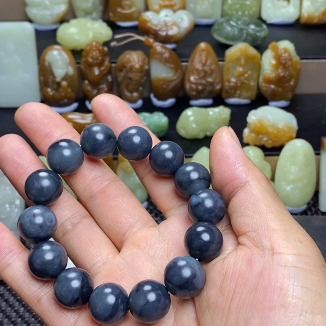 和田玉未镶嵌吊坠(不含链)