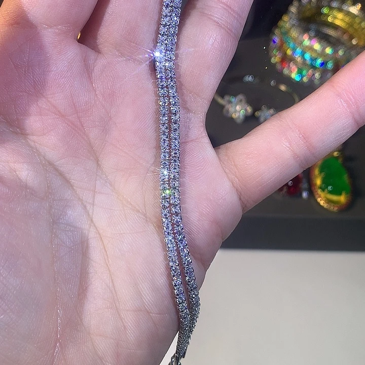 非金属11手链。