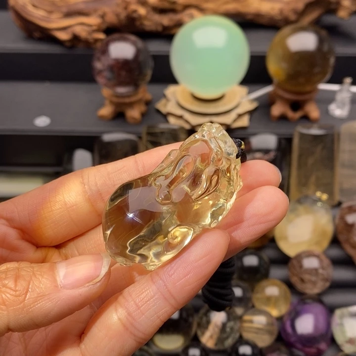 水晶黄水晶貔貅未镶嵌收****勇