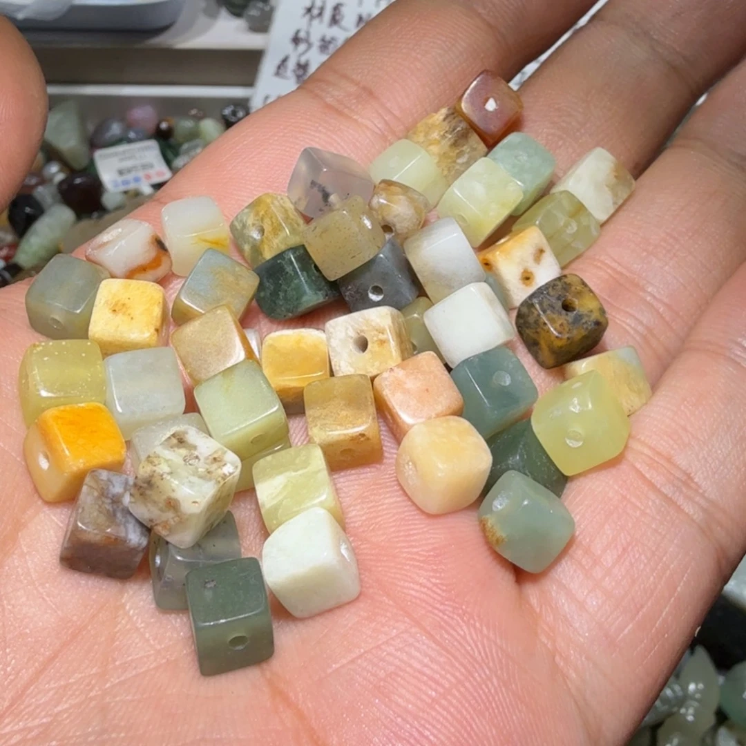 和田玉未镶嵌珠宝半成品