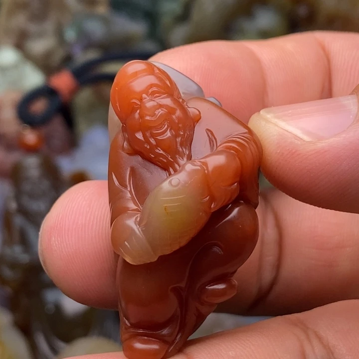 石英质玉未镶嵌颈饰