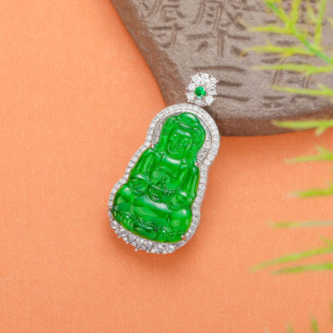 天然翡翠A货观音吊坠多样性发货不含链小时尚气质精致百搭豪镶