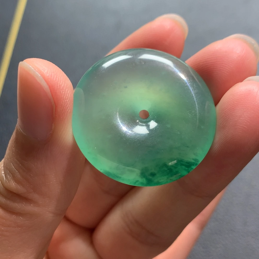 翡翠颈饰未镶嵌30.4-6.4