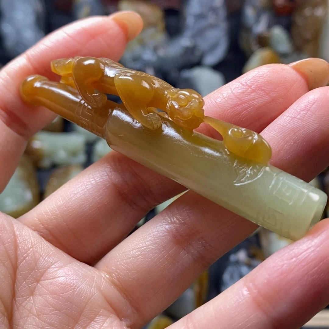 未镶嵌和田玉挂件