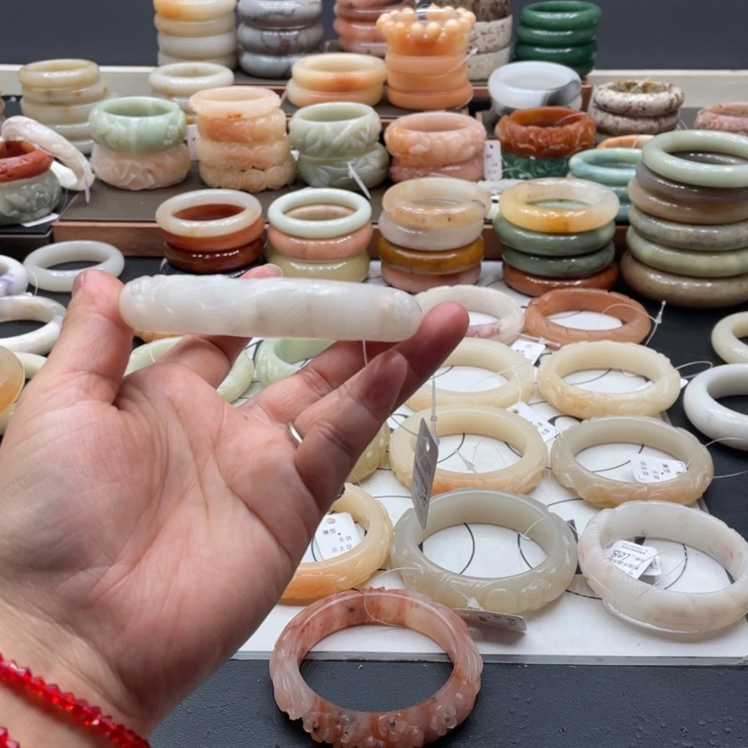 石英质玉手镯未镶嵌原***鱼