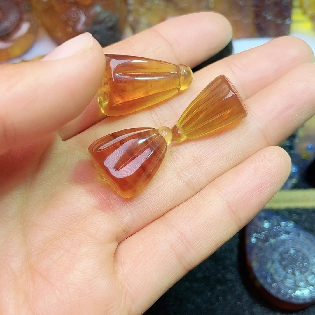 琥珀颈饰未镶嵌莲蓬