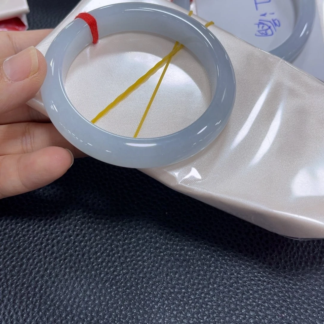 翡翠未镶嵌手镯手镯