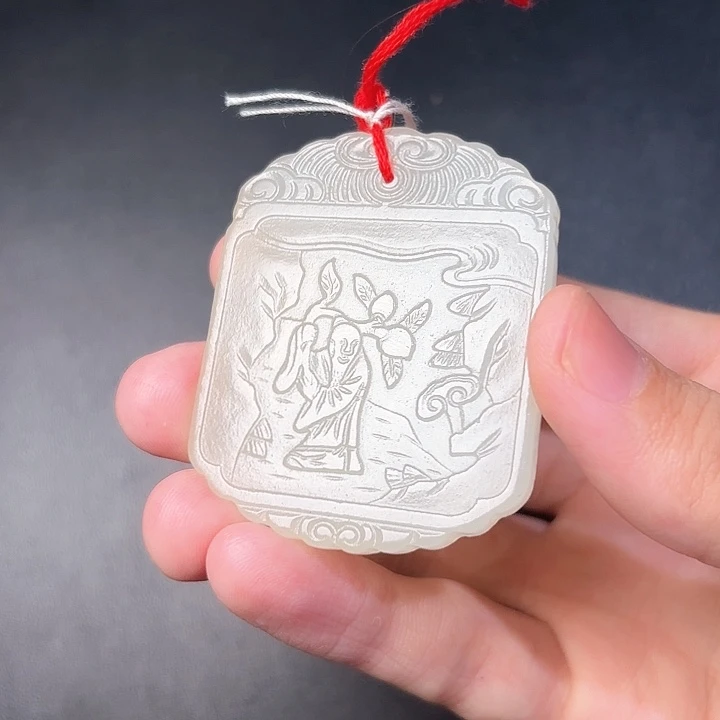 和田玉挂件未镶嵌飞**天