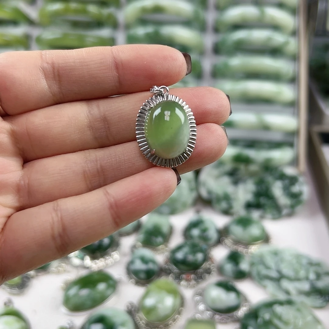 蛇纹石玉银S925镶嵌颈饰