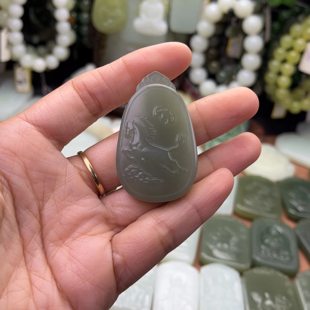 和田玉未镶嵌吊坠(不含链)