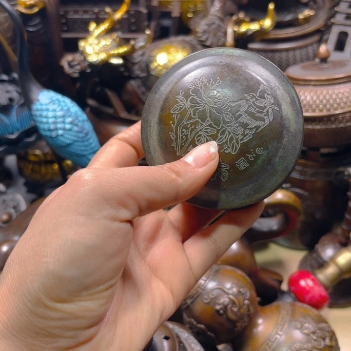 铜器摆件收收藏藏