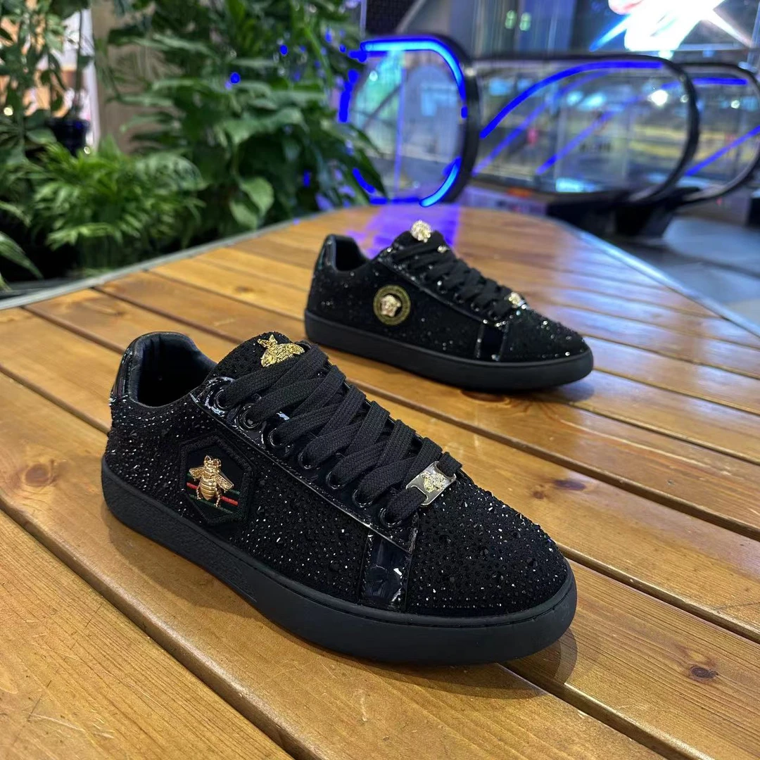 （单鞋）板鞋平跟轻质胶粘休闲板鞋低帮鞋子潮流烫钻黑色