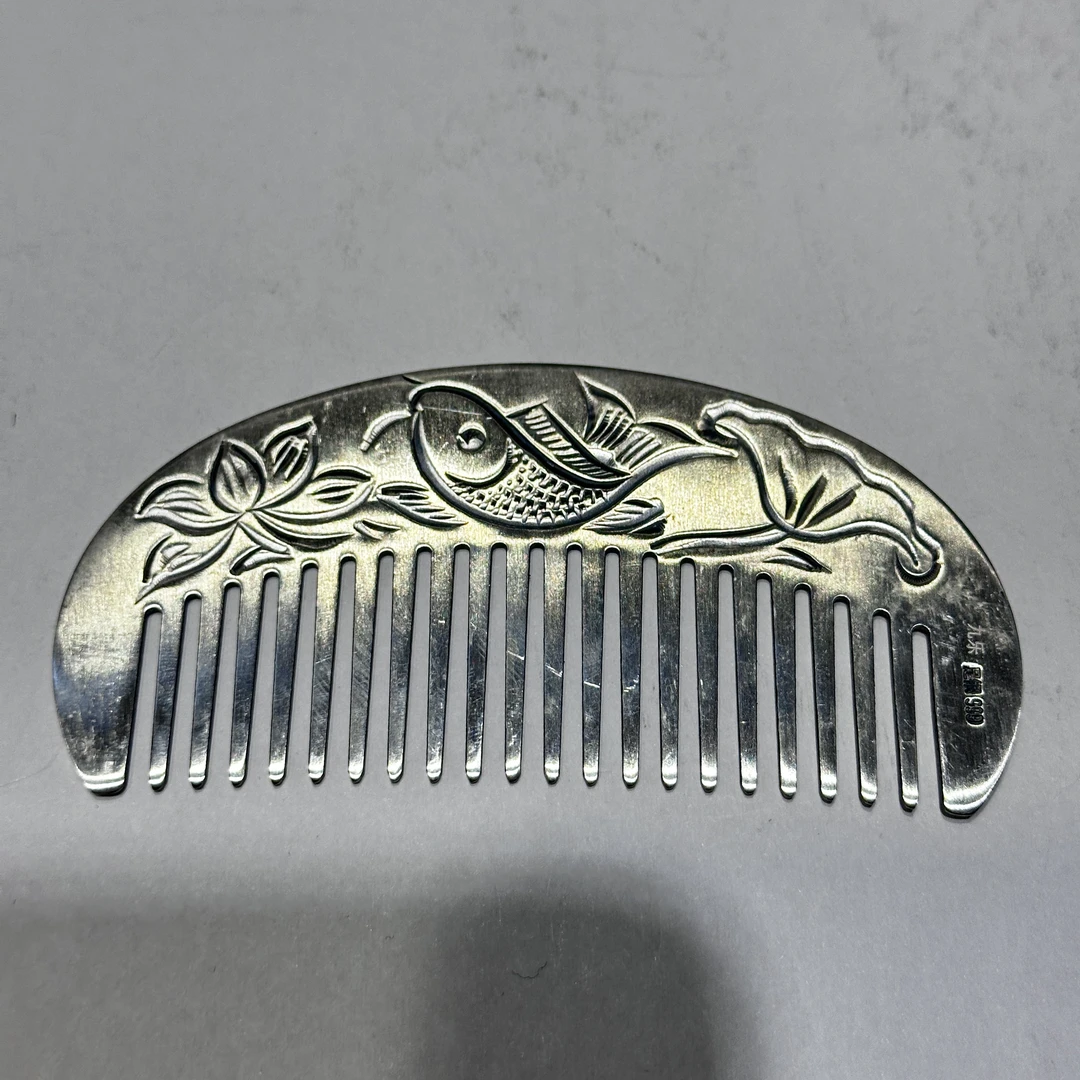 足银银制品 足银银制品 足银999中式雕花长柄银梳保健按摩