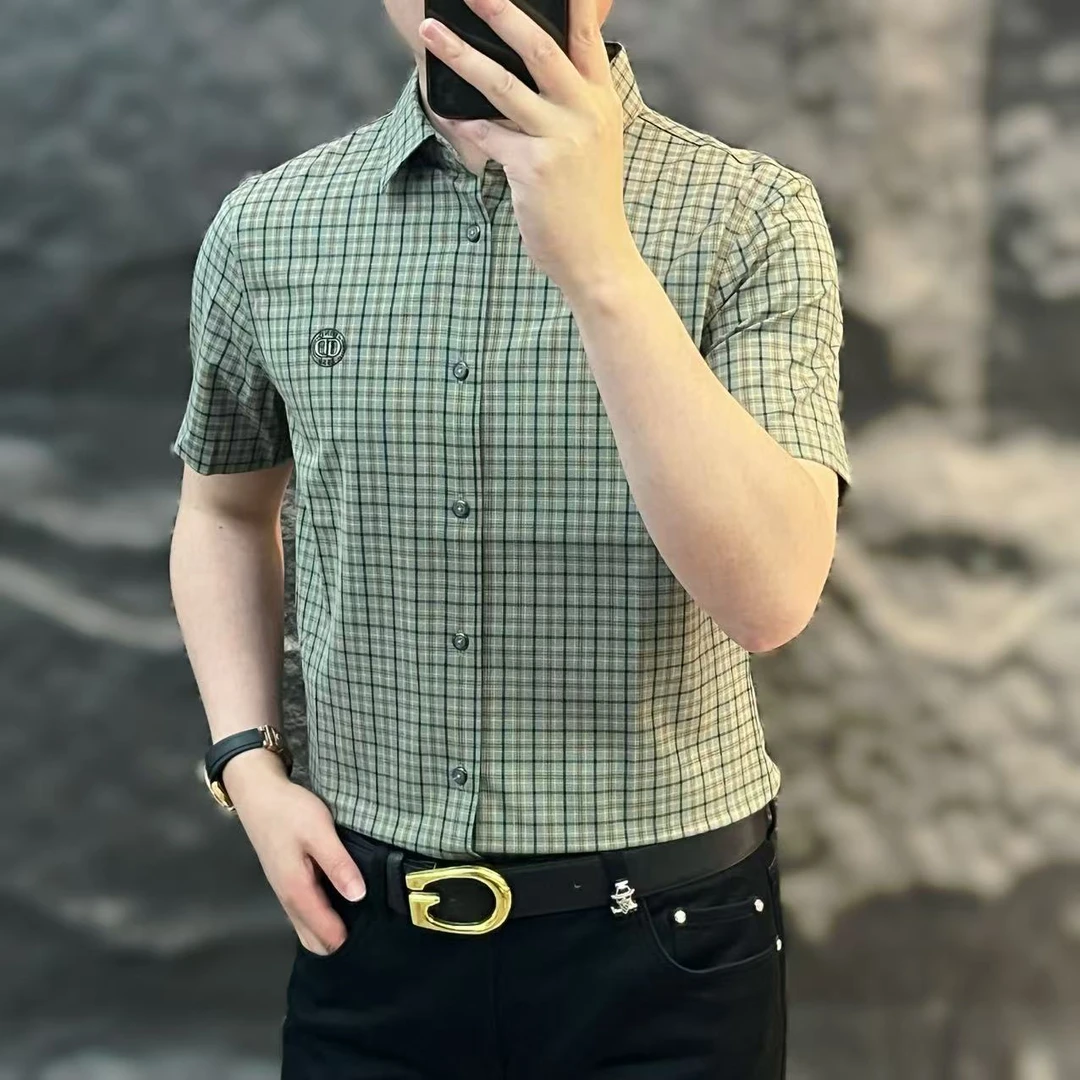 新款高端男士潮流百搭个性胸标格子短袖衬衫25JCS22019
