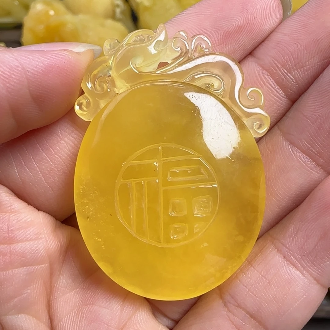 蜜蜡未镶嵌珠宝奇石