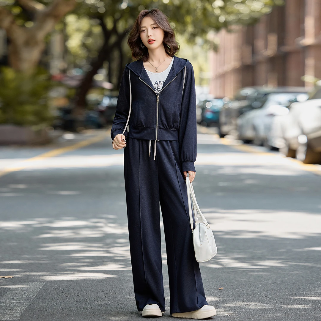 早秋时尚休闲慵懒风套装女2025年秋季新款高级感气质减龄显瘦套装