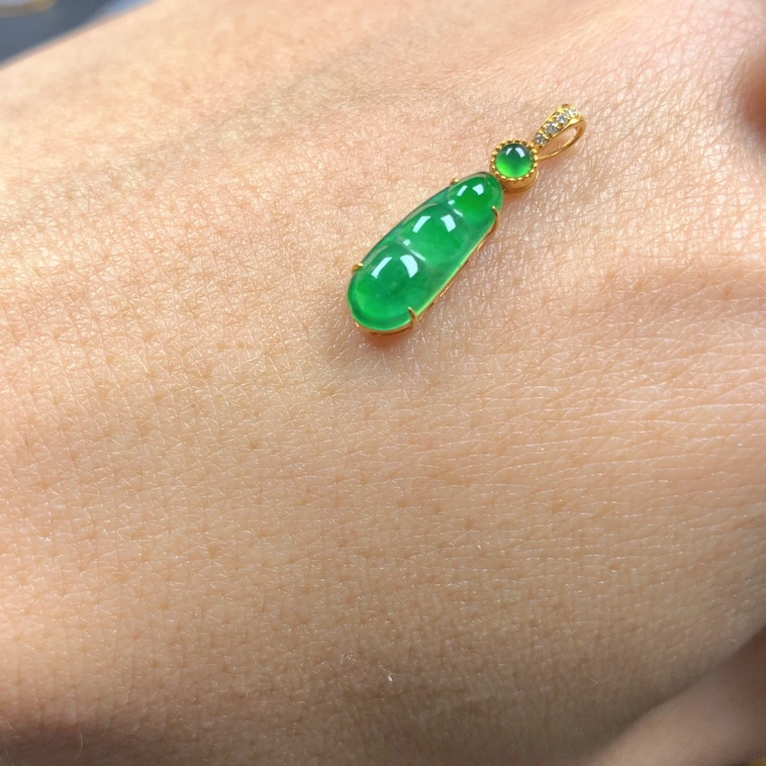 【闪购商品】翡翠颈饰18K金镶嵌翡翠