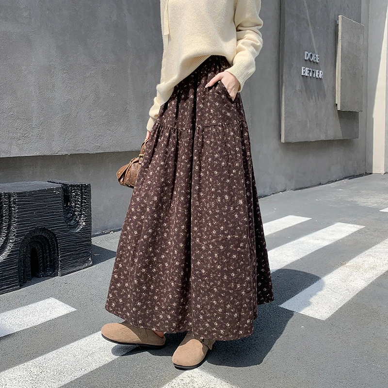 法式复古碎花半身裙女秋冬2025新款高腰显瘦遮胯长款休闲A字裙子