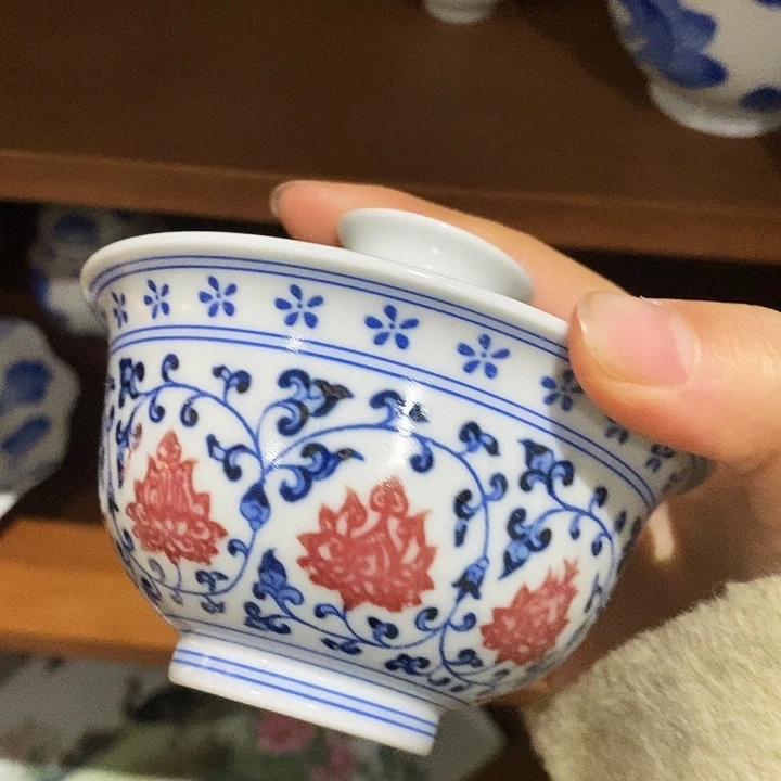 摆件陶缠枝莲青花釉里红盖碗120cc