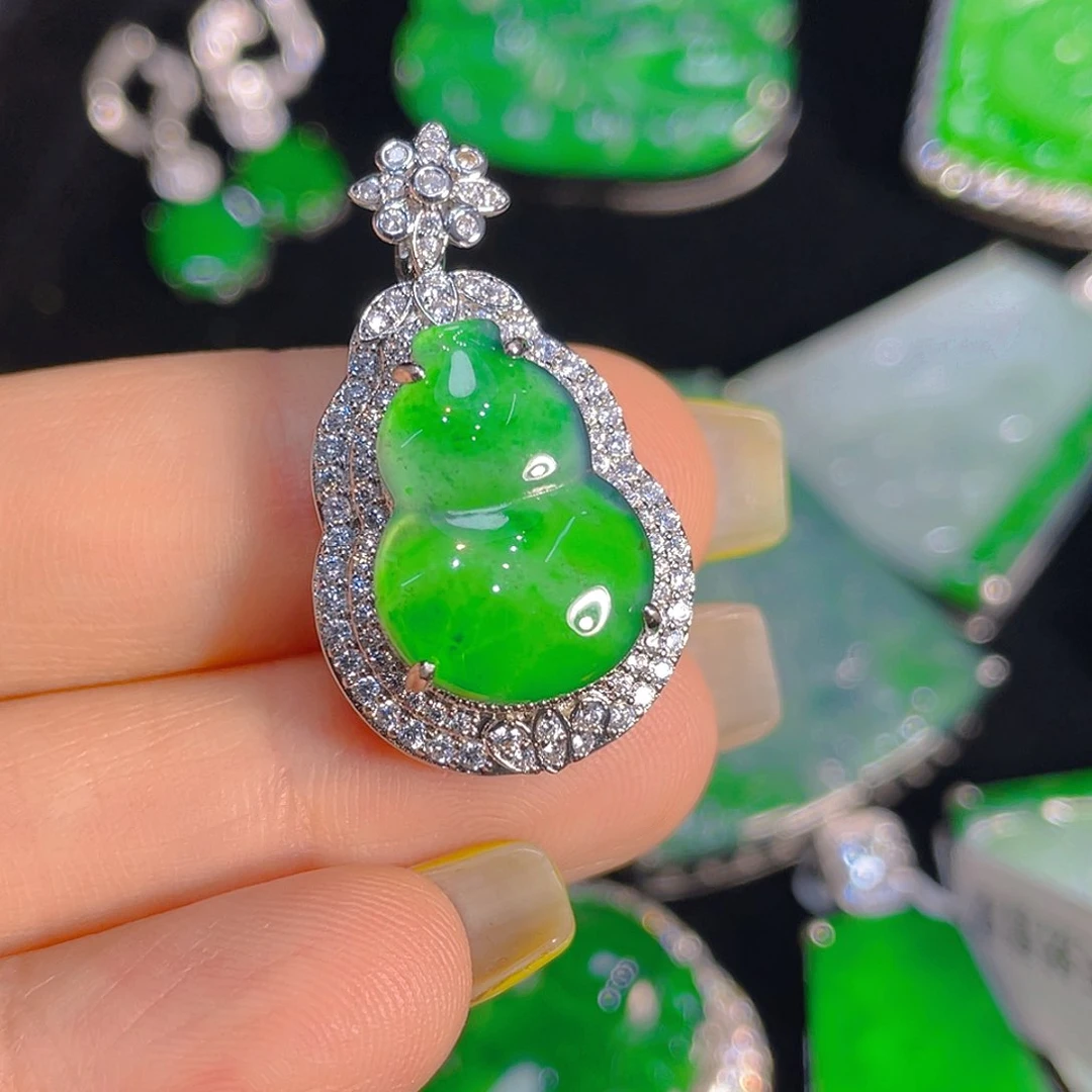 翡翠未镶嵌颈饰天然