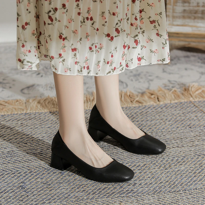 真皮粗跟单鞋女春秋新款法式方头浅口奶奶鞋软皮通勤高跟工作鞋女