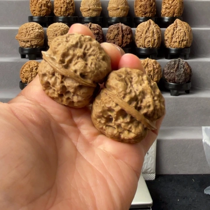 文玩核桃把件8-49