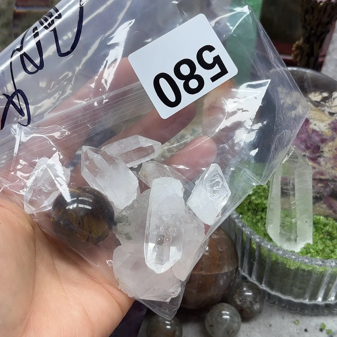 芳***师水晶未镶嵌大型摆件（非配饰）