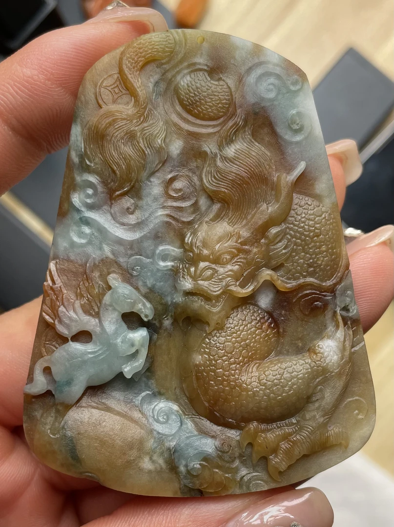 缅甸翡翠龙马精神