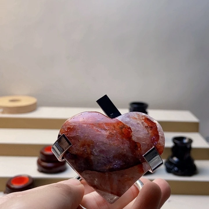 未镶嵌水晶大型摆件（非配饰）