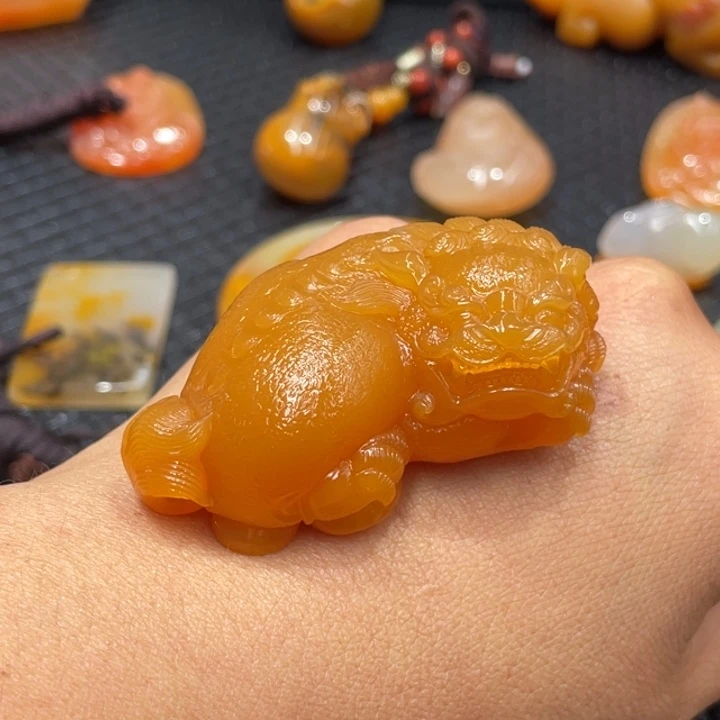 石英质玉（黄龙玉）未镶嵌手把