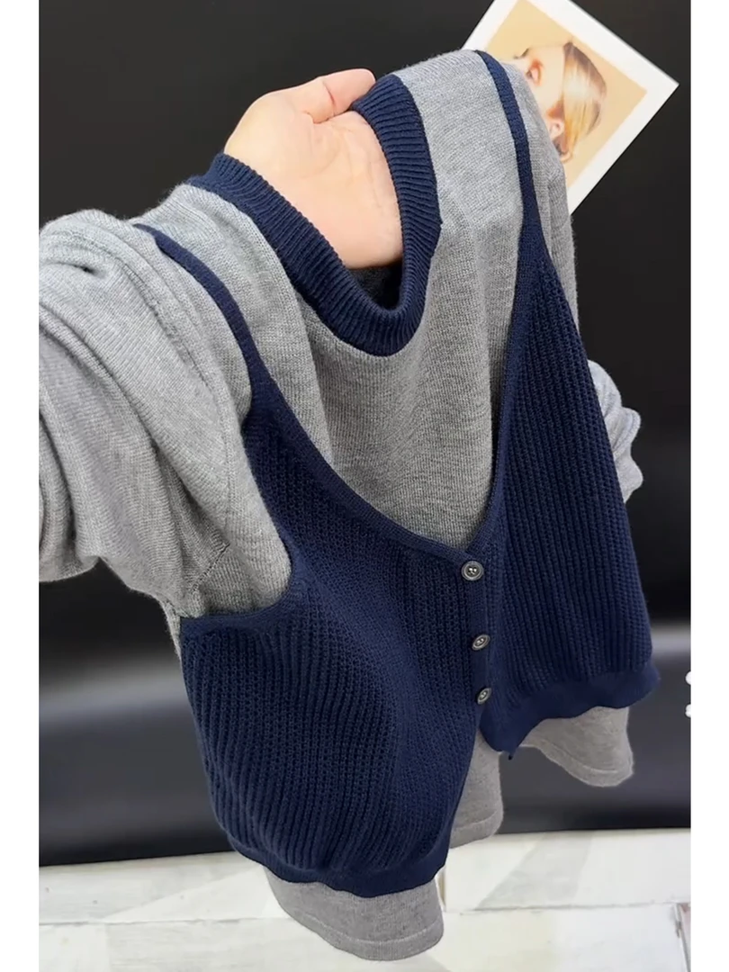 高级感圆领单排扣拼色灰色假两件针织衫早秋减龄百搭显瘦上衣女装