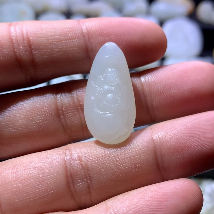 和田玉（糖玉）未镶嵌颈饰