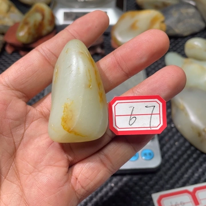 颈饰未镶嵌和田玉趣*67