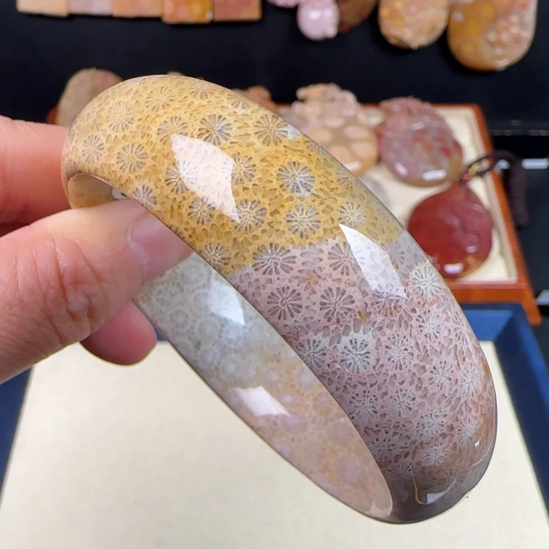 硅化玉未镶嵌手链59.8圈雏菊