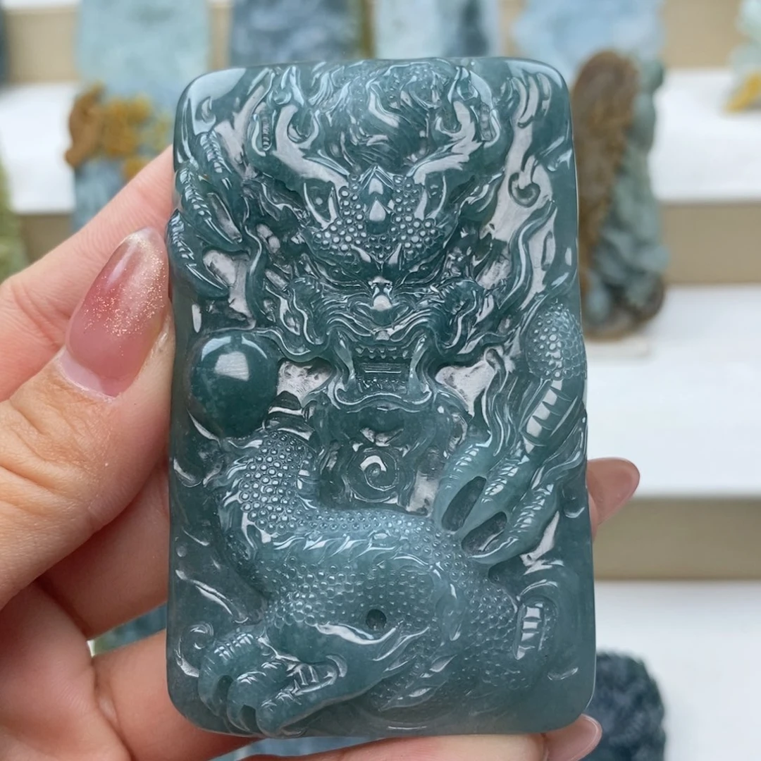 未镶嵌定制翡翠龙牌