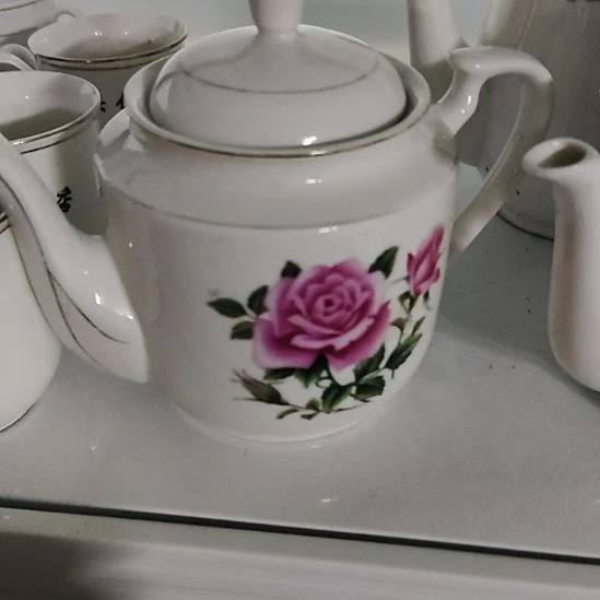 瓷片七厂，五厂，瓷器，、瓷片～