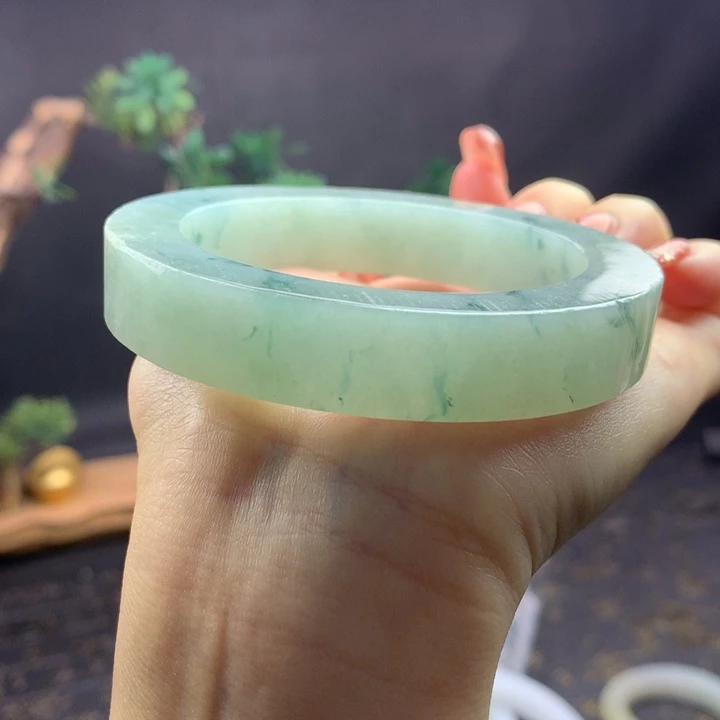 定制翡翠未镶嵌蓝莲花