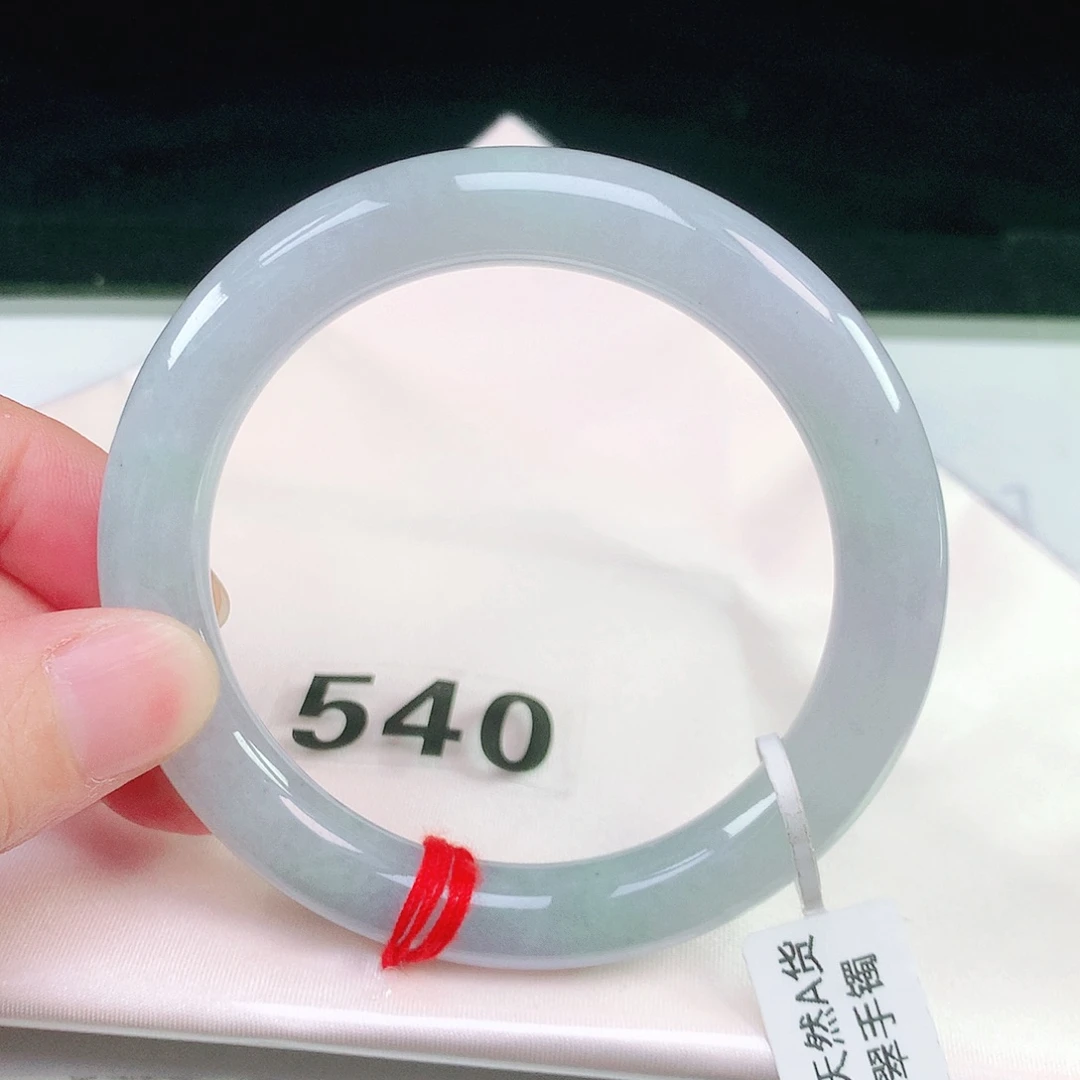未镶嵌手镯（圆镯）翡翠540